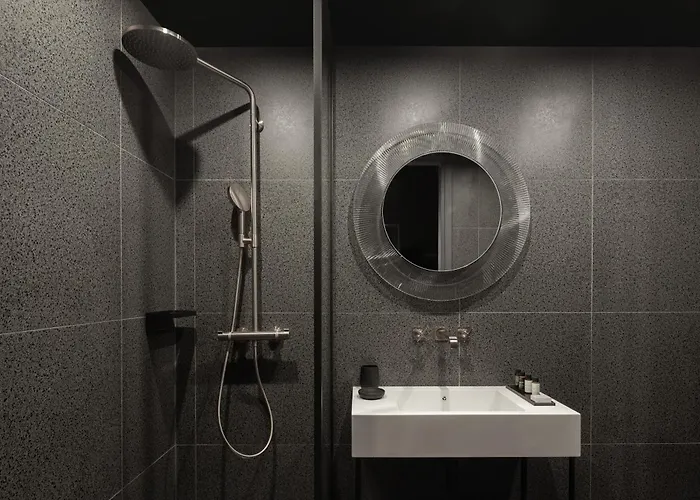 The Sendal Boutique ニコシア